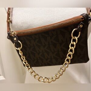 Brand new Michael Kors belt bag. Size L